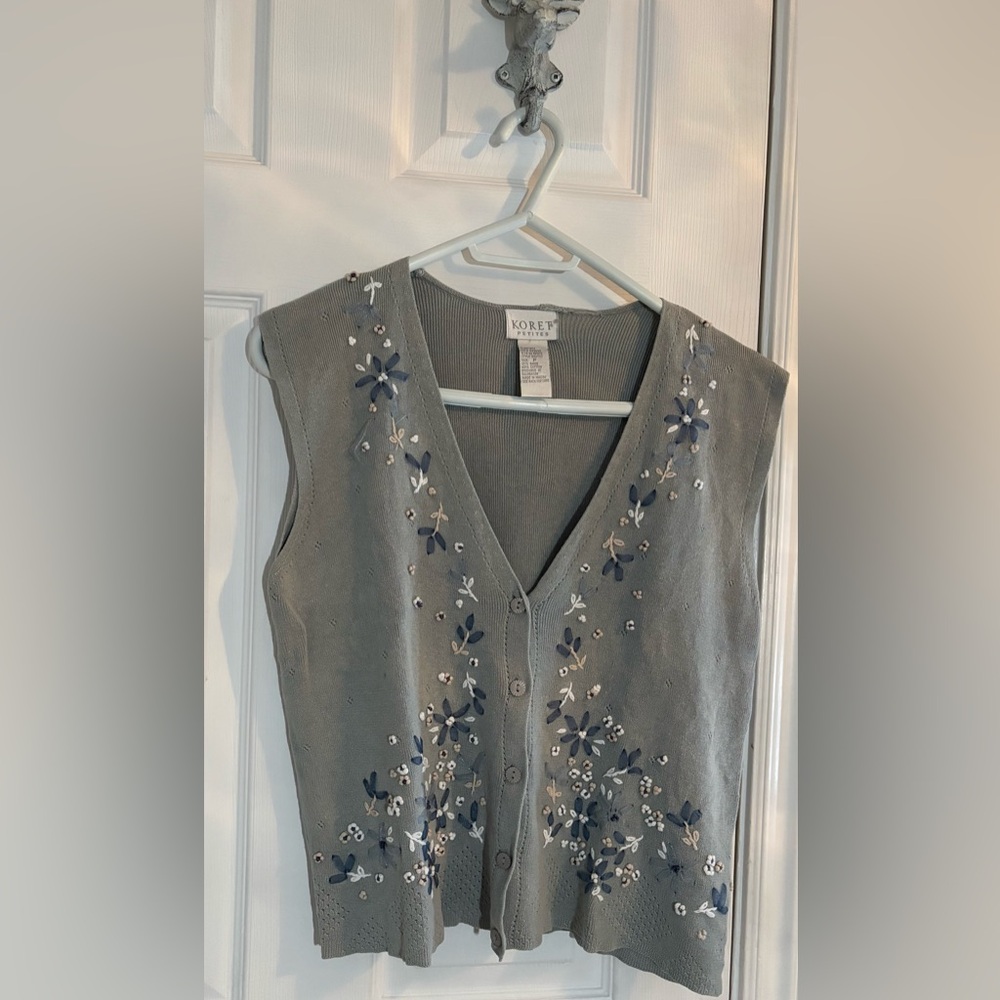 Koret Gray Embroidered Knit Vest